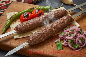 Ev Usulü Urfa Kebabı: Geleneksel Lezzeti Evde Yakalayın