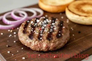 Ev Yapımı Mükemmel Hamburger Köftesi Tarifi: Sulu, Lezzetli ve Dağılmayan Köfteler