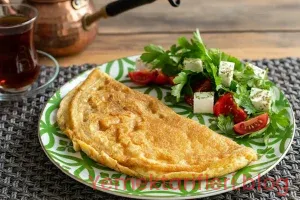 Tereyağında Pişmiş, Puf Puf Yumuşacık Klasik Omlet Tarifi