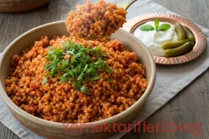 Gerçek Köy Tadında, Tam Kıvamında Domatesli Bulgur Pilavı Tarifi